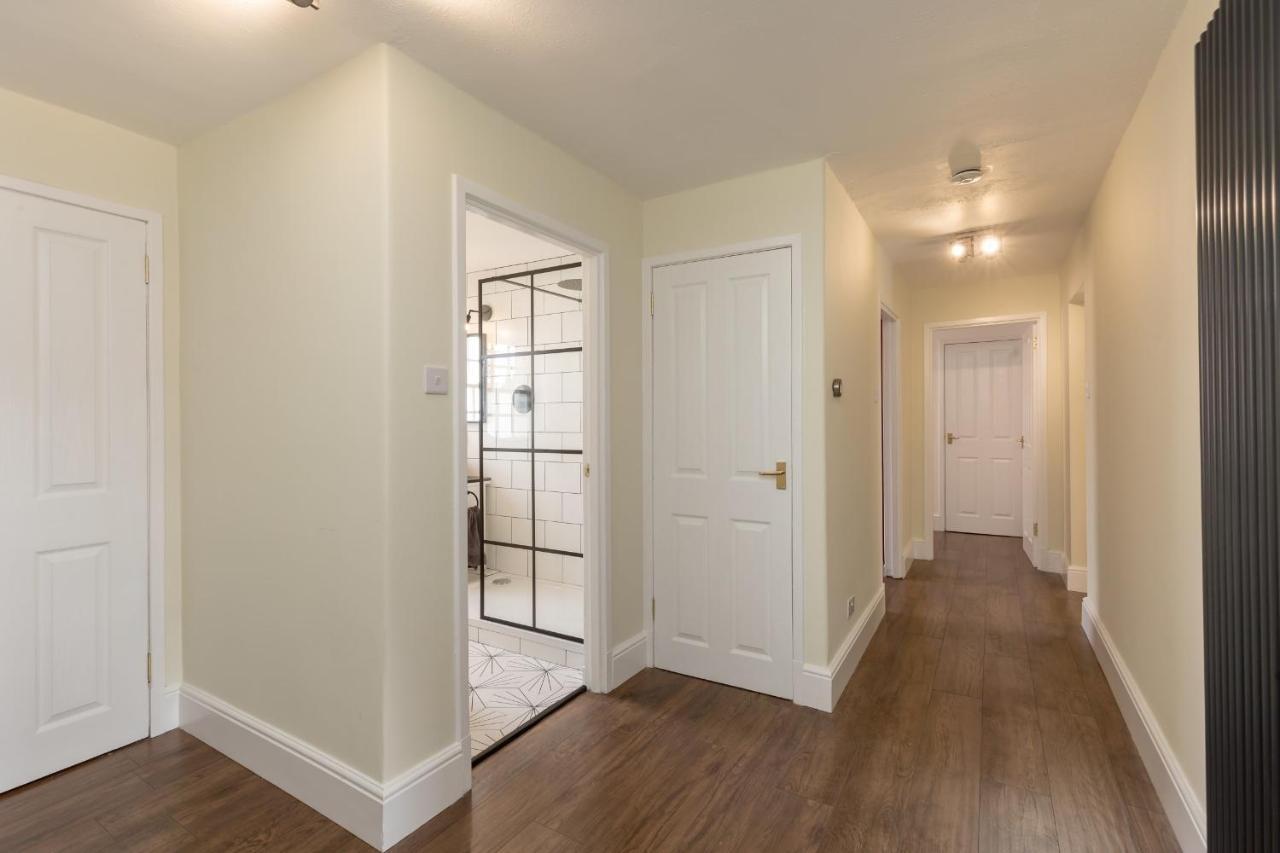 エディンバラGuestready - Elegant 2Br Period Flat In Oldtownアパートメント エクステリア 写真