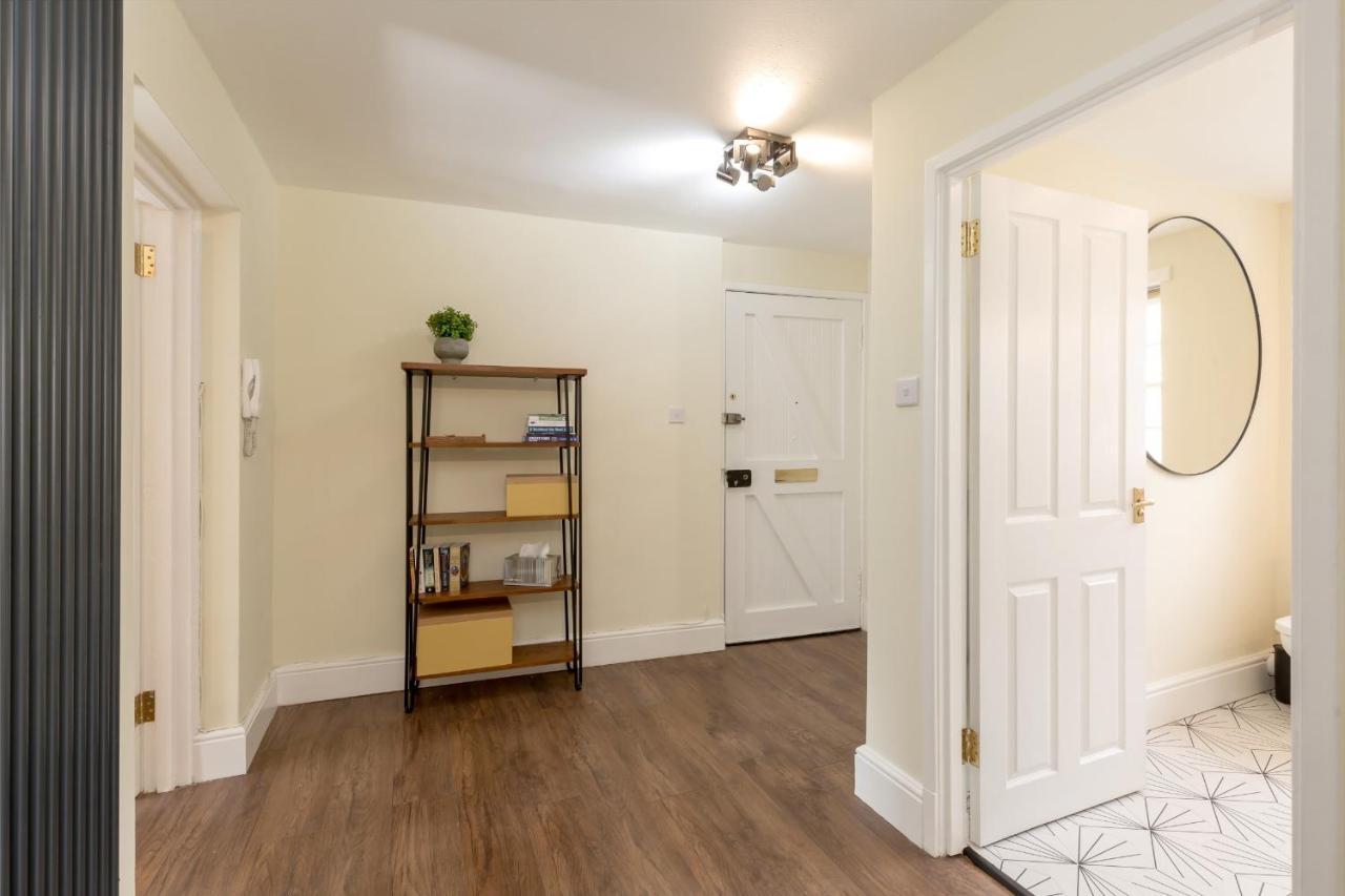エディンバラGuestready - Elegant 2Br Period Flat In Oldtownアパートメント エクステリア 写真